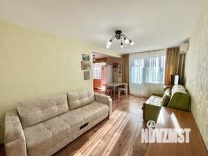 Студия квартира, посуточно, 38м2, 15/16 этаж