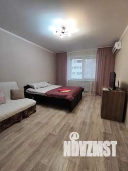 1-к квартира, посуточно, 37м2, 3/10 этаж