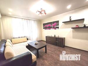 2-к квартира, посуточно, 56м2, 1/1 этаж