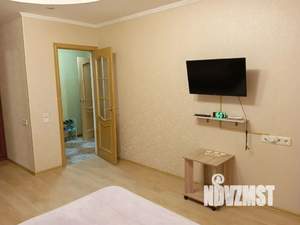 1-к квартира, посуточно, 37м2, 1/10 этаж