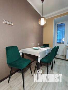 1-к квартира, посуточно, 42м2, 1/1 этаж