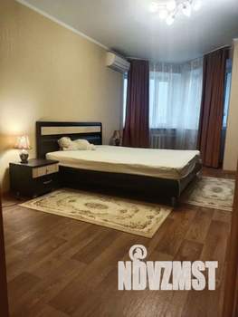 1-к квартира, посуточно, 42м2, 8/10 этаж