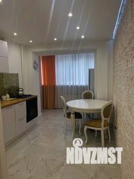 1-к квартира, посуточно, 41м2, 3/9 этаж