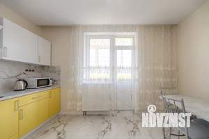 1-к квартира, посуточно, 40м2, 3/25 этаж