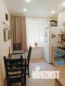 2-к квартира, посуточно, 44м2, 3/8 этаж