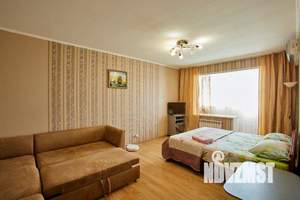 1-к квартира, посуточно, 38м2, 1/1 этаж