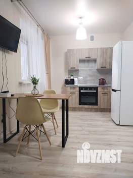 Студия квартира, посуточно, 30м2, 5/10 этаж