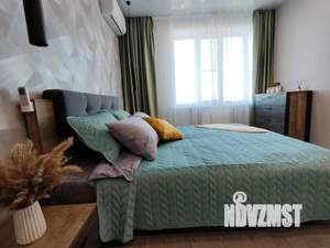 1-к квартира, посуточно, 42м2, 19/23 этаж