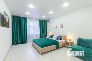 1-к квартира, посуточно, 42м2, 6/10 этаж