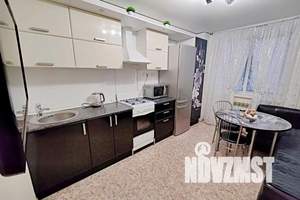 1-к квартира, посуточно, 35м2, 3/3 этаж