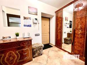 2-к квартира, посуточно, 73м2, 1/1 этаж