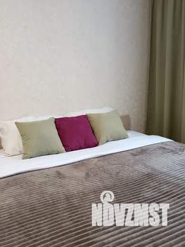 1-к квартира, посуточно, 35м2, 3/3 этаж