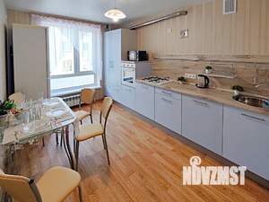 1-к квартира, посуточно, 38м2, 2/3 этаж