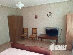1-к квартира, посуточно, 35м2, 2/6 этаж