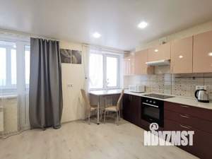 Студия квартира, посуточно, 38м2, 23/24 этаж