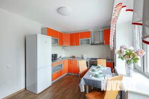 1-к квартира, посуточно, 58м2, 1/1 этаж