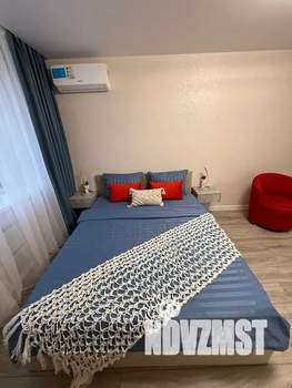 1-к квартира, посуточно, 38м2, 8/10 этаж