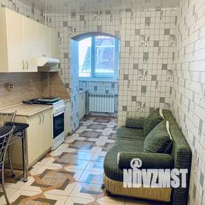1-к квартира, посуточно, 53м2, 5/10 этаж