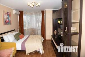 1-к квартира, посуточно, 42м2, 1/1 этаж