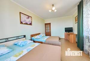 3-к квартира, посуточно, 130м2, 1/1 этаж