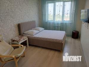 1-к квартира, посуточно, 37м2, 13/23 этаж