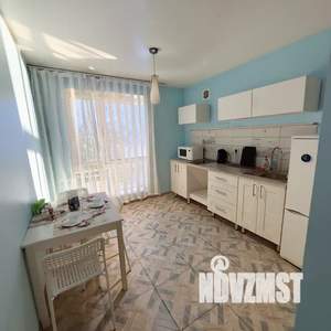 1-к квартира, посуточно, 38м2, 15/16 этаж