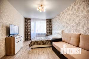 1-к квартира, посуточно, 35м2, 4/9 этаж