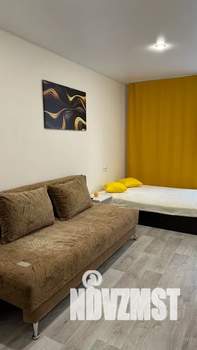 Студия квартира, посуточно, 25м2, 1/3 этаж