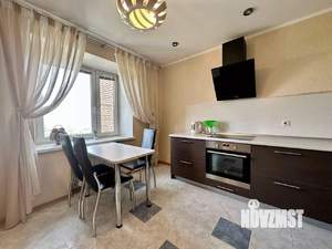 3-к квартира, посуточно, 77м2, 1/1 этаж