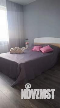 1-к квартира, посуточно, 49м2, 12/25 этаж