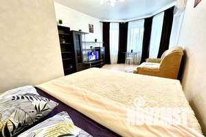 1-к квартира, посуточно, 45м2, 2/10 этаж