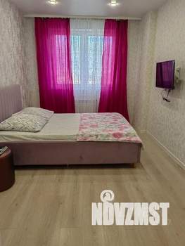 1-к квартира, посуточно, 37м2, 16/23 этаж