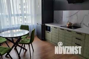 1-к квартира, посуточно, 37м2, 8/22 этаж