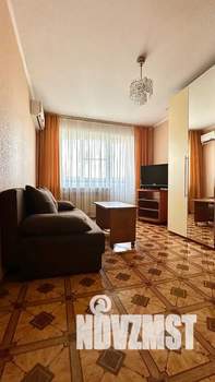 1-к квартира, посуточно, 38м2, 7/9 этаж