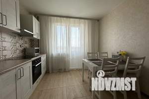 1-к квартира, посуточно, 47м2, 11/25 этаж