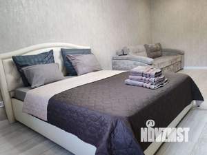 1-к квартира, посуточно, 40м2, 4/10 этаж