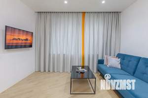 1-к квартира, посуточно, 42м2, 1/18 этаж