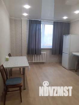 1-к квартира, посуточно, 45м2, 6/16 этаж