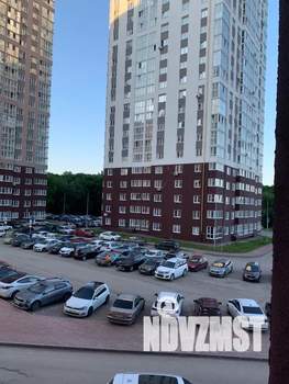 1-к квартира, посуточно, 38м2, 3/25 этаж