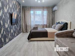 1-к квартира, посуточно, 40м2, 4/10 этаж