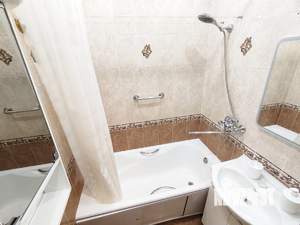 1-к квартира, посуточно, 41м2, 1/1 этаж