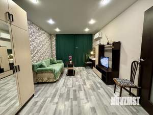 1-к квартира, посуточно, 35м2, 3/10 этаж