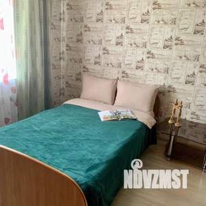 1-к квартира, посуточно, 53м2, 1/1 этаж