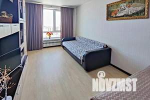 1-к квартира, посуточно, 38м2, 3/3 этаж