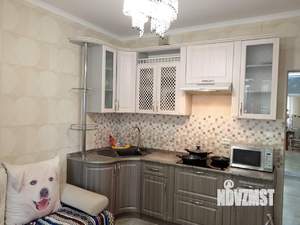 1-к квартира, посуточно, 47м2, 1/1 этаж