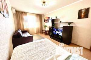 1-к квартира, посуточно, 50м2, 15/24 этаж