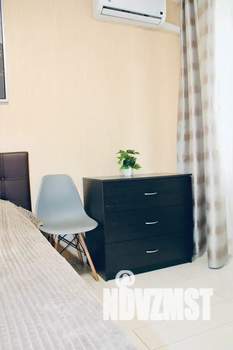 Студия квартира, посуточно, 28м2, 2/17 этаж