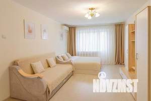 1-к квартира, посуточно, 33м2, 4/9 этаж