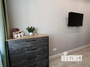 1-к квартира, посуточно, 42м2, 19/23 этаж