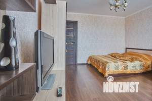 1-к квартира, посуточно, 42м2, 8/10 этаж